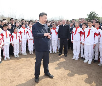 习近平在参加首都义务植树活动时强调