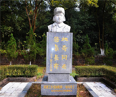 红色故事汇（江西篇）不朽施奇——信念铸丰碑