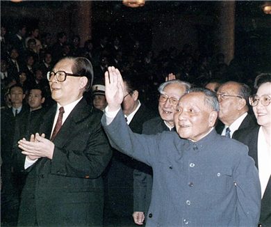 邓小平百万裁军决策内幕 第三集 大刀阔斧