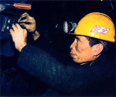 榜样力量 栗俊平采机神医