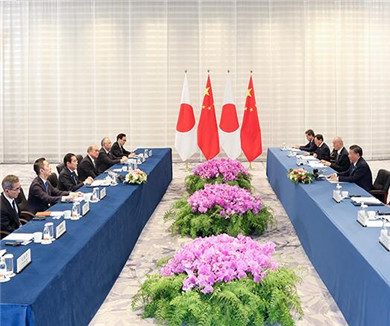 习近平会见日本首相